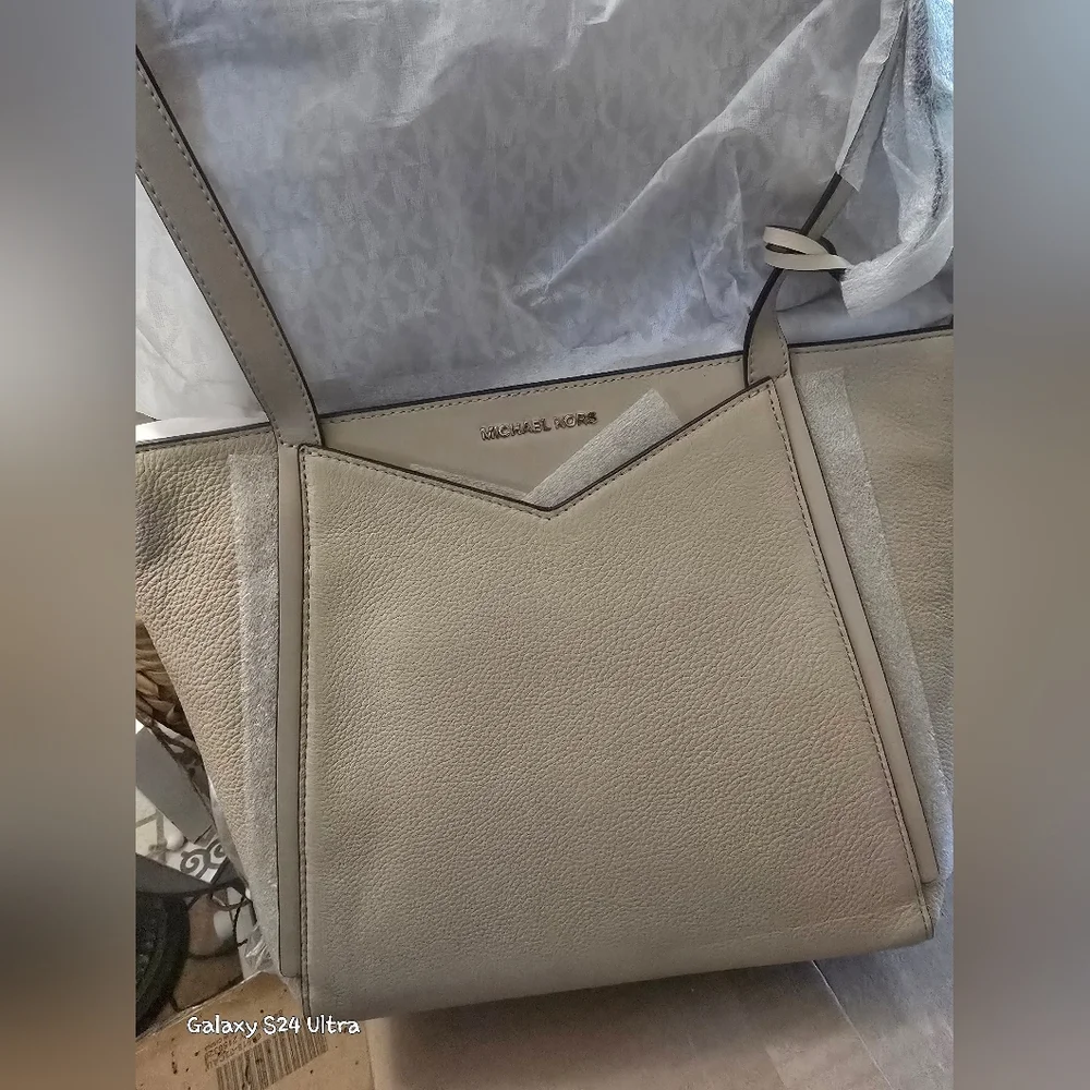 Michael Kors Whitney Zip Top Tote NWT In Oat Color - Picture 7 of 12